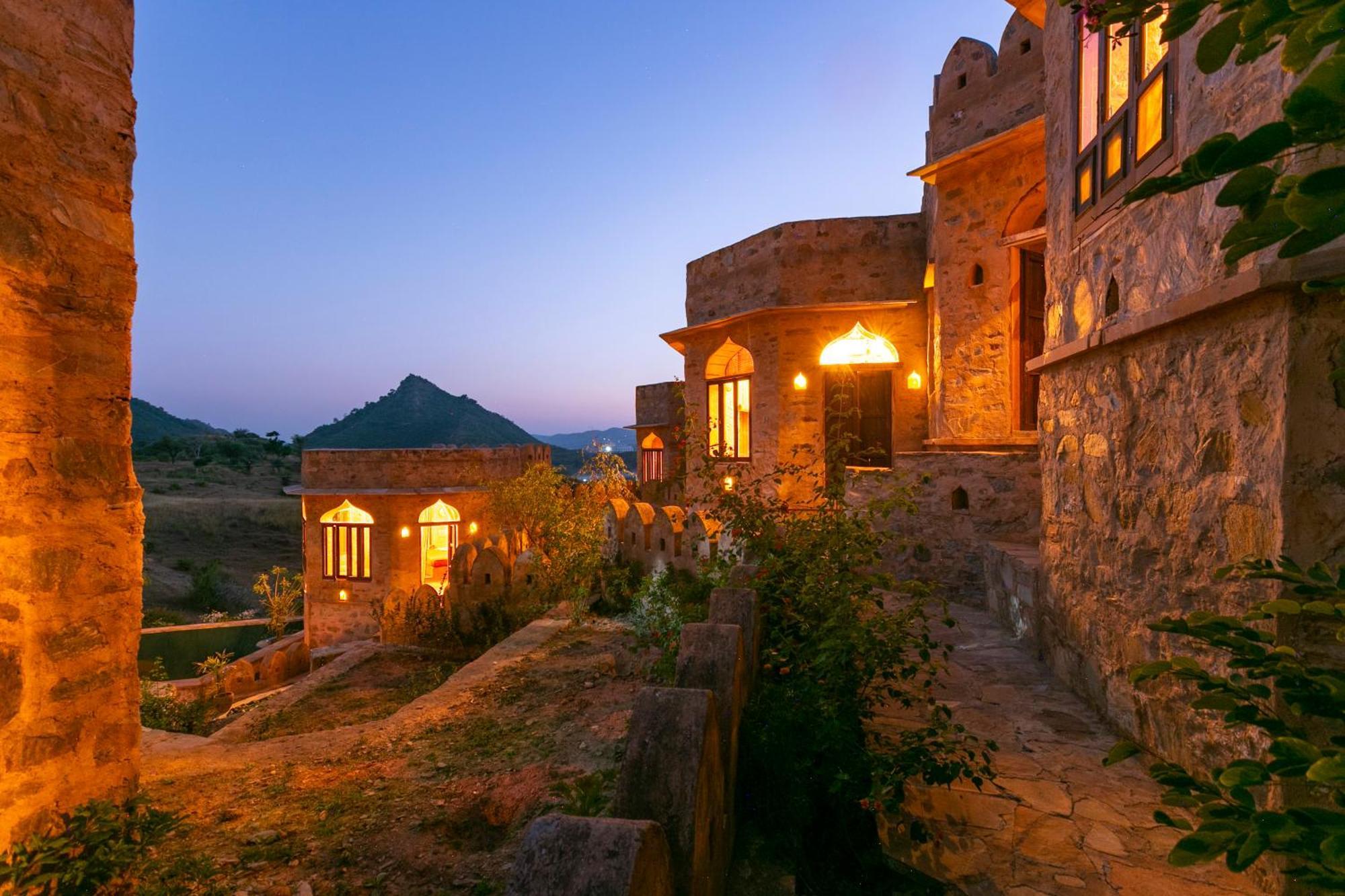 Manmatha A Luxury Retreat Bed & Breakfast อุเดเปอร์ ภายนอก รูปภาพ
